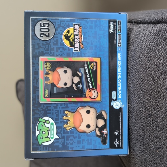 Funko Pop NFT Exclusive Jurassic Park Freddy Funko as Dr Ian Malcolm - Picture 3 of 7